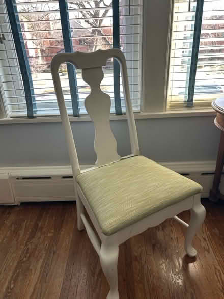 Photo of free Sturdy white desk chair (NW Evanston) #1