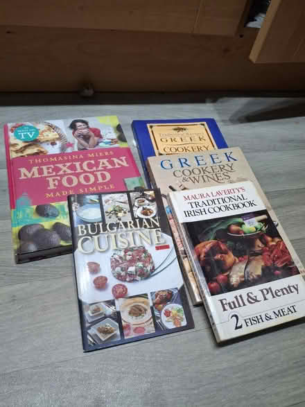 Photo of free 5 x international recipe books (WA8) #1