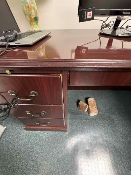 Photo of free Office desk (Manchester Maryland) #4