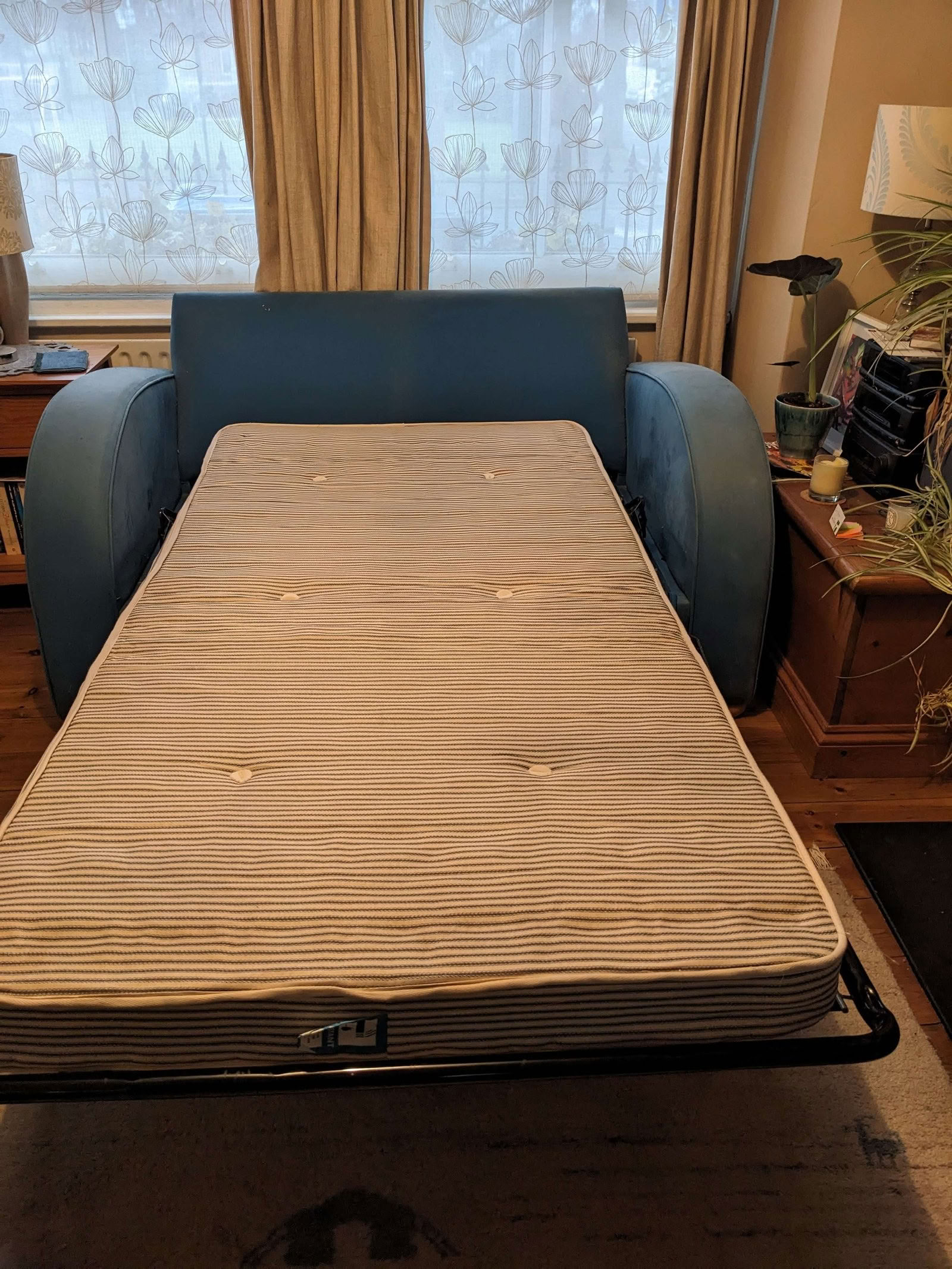 Sw19 Fire Free: Compact sofa bed with fire safety labels (Merton SW19) - Merton ...