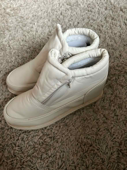 Photo of free Ladies boots (Hastings. Broom grove TN34) #2