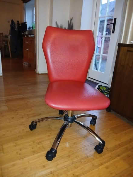 Photo of free Red leather swivel office chair (Bewdley DY12) #2