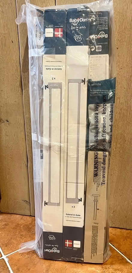 Photo of free Baby Dan stair gate and extras (Sutton Wick, Abingdon. OX14) #2