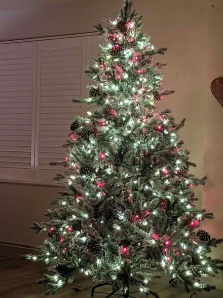 Photo of free Lovely 6ft prelit Christmas tree (South Abingdon Oxfordshire) #1