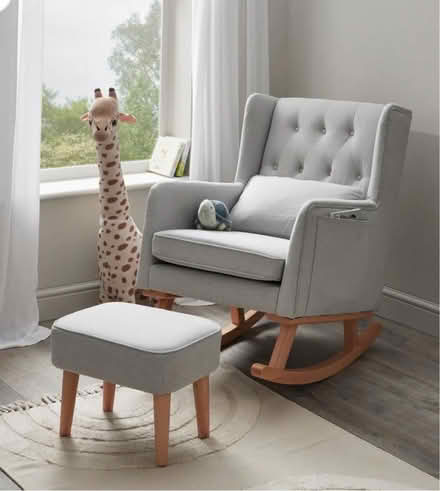 Photo of Nursing rocking chair (Bexleyheath DA7) #1