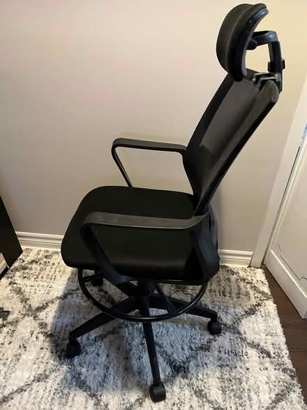 Photo of free Office chair w/ removable headrest (Kanata/Stittsville) #2