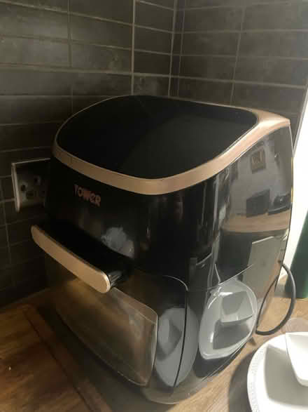Photo of free Tower air fryer. Good working order (Bury BL9) #3