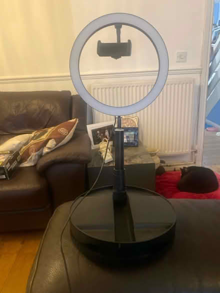 Photo of free Selfie Ring Light /Phone Holder (Cheshunt En8) #1