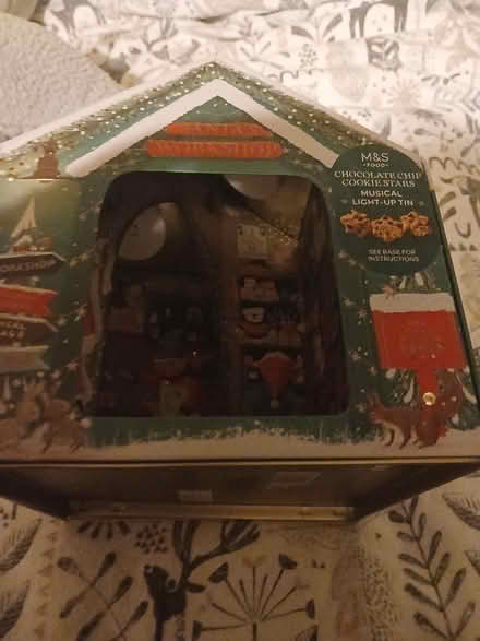 Photo of free Musical biscuiy tin (Kirkstall LS5) #1