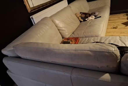 Photo of free Cream corner sofa (Jordanthorpe S8) #4