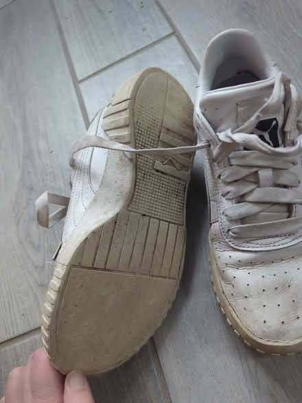 Photo of free White Puma trainers (Bare, LA4) #2