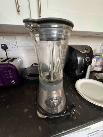 Photo of free Glass kitchen blender (Hemel Hempstead HP2) #3