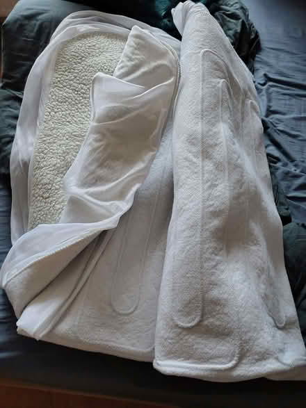 Photo of free Double/king electric blanket (Earlham NR4) #1