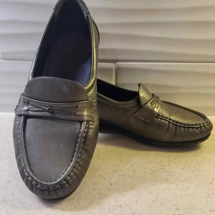 Photo of free Shoes #2 (Severn) #4