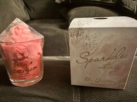 Photo of free Scented candles and essential oils (MK11 Fairfields) #2