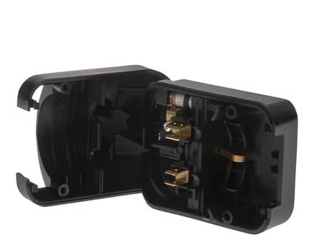 Photo of free EU to UK mains plug converter (Peckham SE15) #1