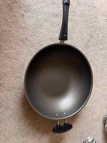 Photo of free Non-stick wok pan (Hemel Hempstead HP2) #2
