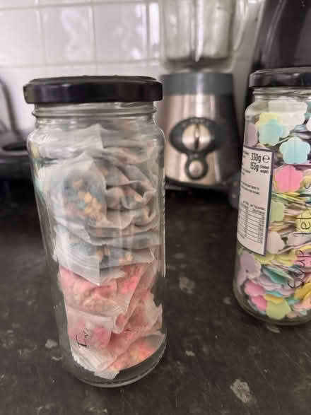 Photo of free Scented beads & soap petals (Hemel Hempstead HP2) #2