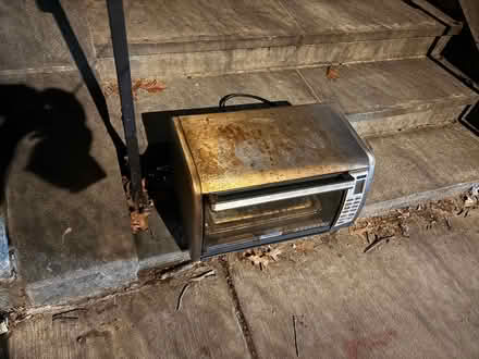 Photo of free this toaster oven is awesome (Columbia Heights) #2