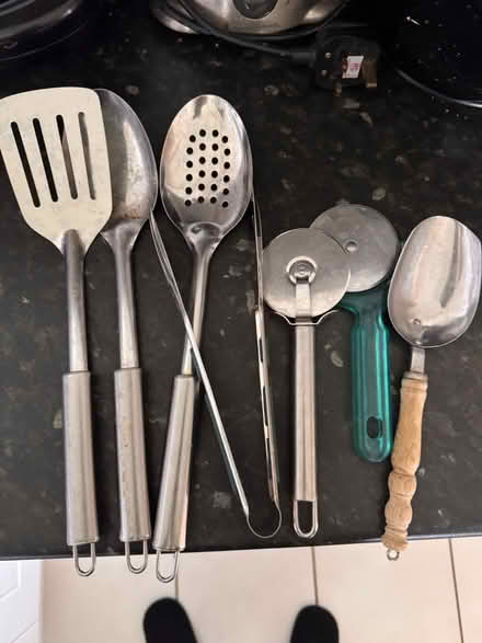 Photo of free Mixed metal,wooden & plstic utnsil (Hemel Hempstead HP2) #1