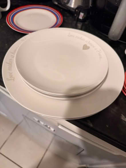 Photo of free Love Home White Plate (Hemel Hempstead HP2) #3