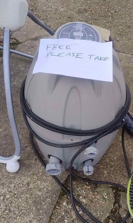Photo of free Jacuzzi pump (Chesham HP5) #1