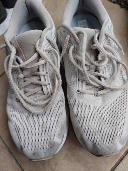 Photo of free Women's trainers 8/9 wide fit (Newark NG24) #1