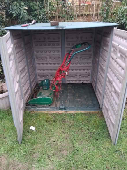 Photo of free Qualcast lawnmower (Stisted CM77) #1