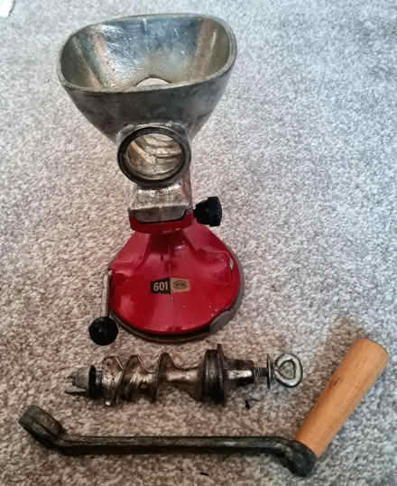 Photo of free Vintage Spong mincer (Purbrook) #1