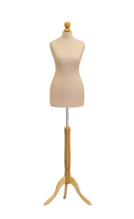 Photo of Mannequin (Cheshunt EN7) #1