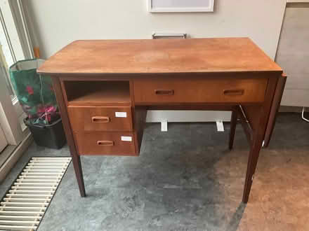 Photo of free Wooden desk (East finchley N2) #1