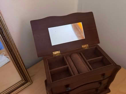 Photo of free Wooden jewellery box (Hemel Hempstead HP2) #2