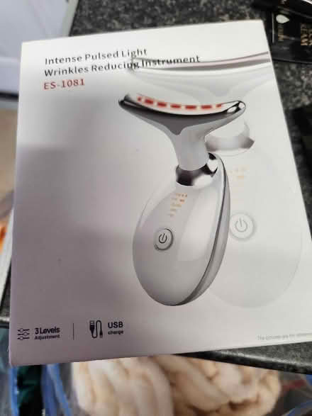 Photo of free Antiwrinkle machine (Fenlake MK42) #1