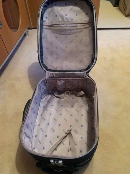 Photo of free Expandable weekend bag (Hoddesdon, EN11) #4