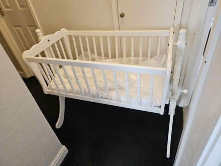 Photo of free Swinging crib (Harlow CM19) #1