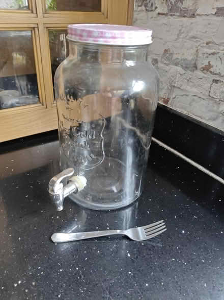 Photo of free Beverage dispenser (West Cheshunt EN7) #3