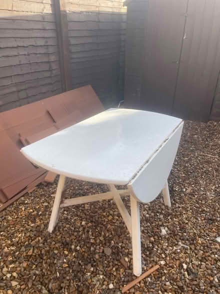 Photo of free Dining Table (Bicester HP18) #2