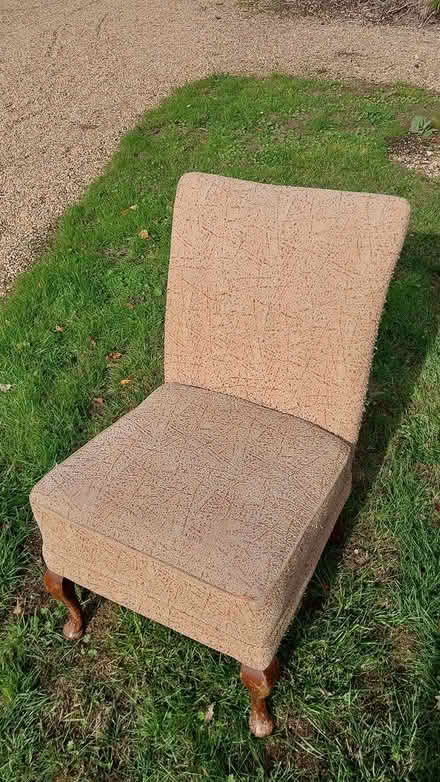 Photo of free Vintage nursing chair (Denhams Cnr - Boorley Gardens) #1