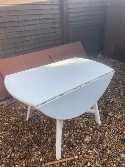 Photo of free Dining Table (Bicester HP18) #3