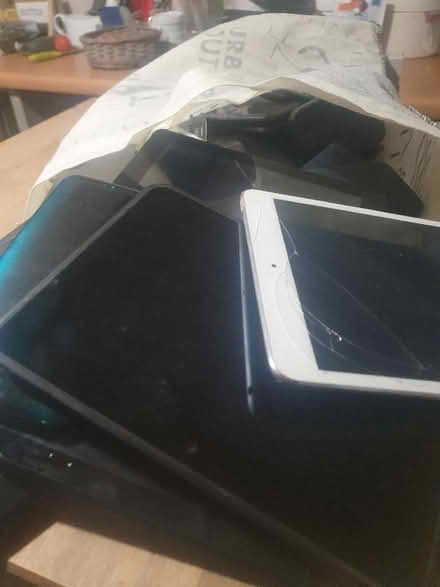 Photo of free Old phones, kindle, about 30 (Appleby-in-Westmorland CA16) #2