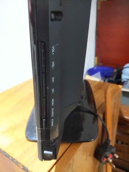Photo of free 18.5" led colour tv (Gorse Hill GU22) #4