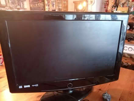 Photo of free Television (Lower Morden SM4) #2
