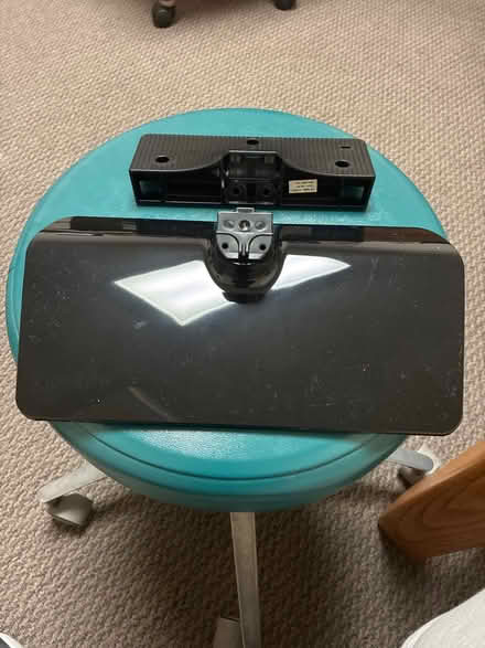 Photo of free Original Samsung UN28H4000 Stand (Los Altos) #1