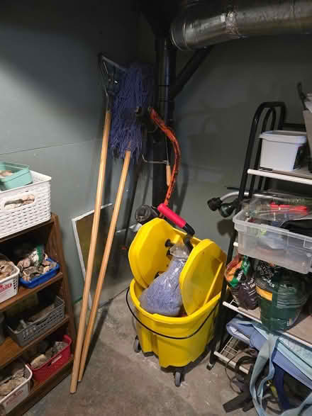 Photo of free industrial mops amd bucket (Vanier north) #1