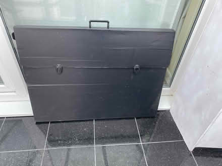 Photo of free Artists folder (Oadby Le2) #1