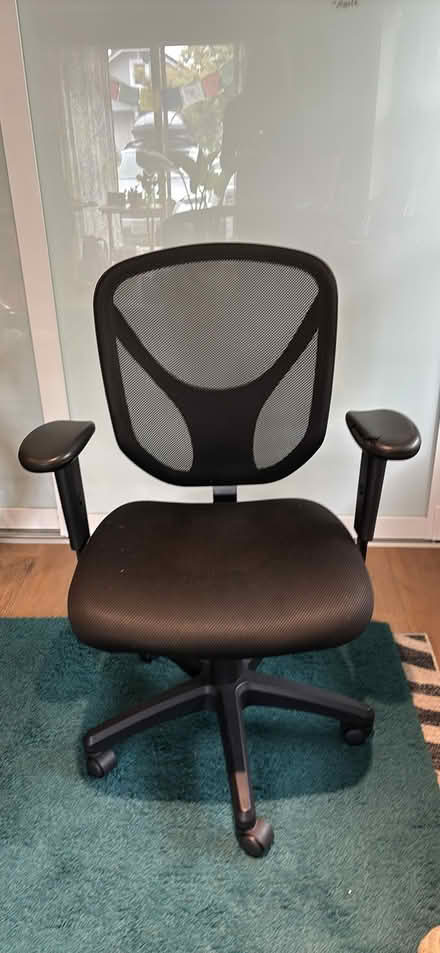 Photo of free Adjustable office chair (Oakland (38th and Suter)) #2