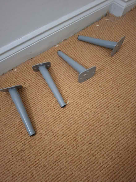Photo of free metal legs (Morland CA10) #1