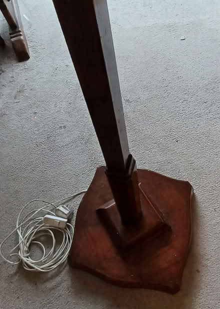 Photo of free Vintage standard lamp (Worplesdon) #2