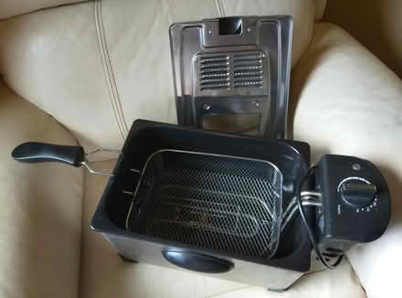 Photo of free 5l deep fat fryer (Bramshall ST14) #3