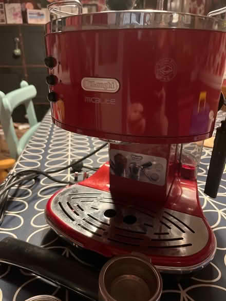 Photo of free Red DeLonghi coffee machine (Kings Heath B13) #1